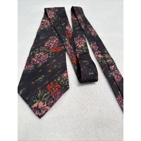 WINDSOR Black, Red, Purple Roses Flowers 100% Italian Slik Neck Tie 56" X 4" - Picture 7 of 7